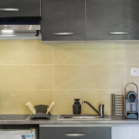 Le Saint-Gilles - Studio A St-Gilles-Les-Bains - Situe Dans Residence Privee Avec Piscine Exterior foto