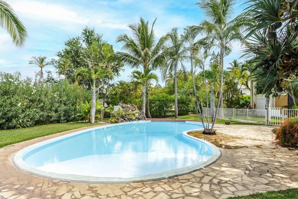 Le Saint-Gilles - Studio A St-Gilles-Les-Bains - Situe Dans Residence Privee Avec Piscine Exterior foto